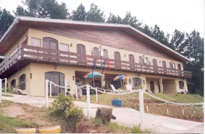 Ref 8444 - pousada  para venda a 3 km do centro de capivari em campos  com 16 dorms, sendo , 16 suítes, 1000 m a.c. terreno c/22 mil m2.