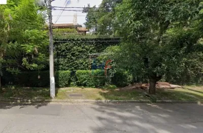 Ótimo terreno com  892 m² e 780 m² a.c..   bairro cidade jardim. zoneamento: zcor-2. estuda permuta em apto em moema. ref: 10.360