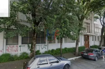Terreno muito bem localizado no bairro da lapa, com  4.239 m² e 5.678 m² área construida , zon. zc. aceita permuta com galpão. ref 16.749-