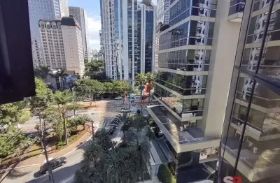 Excelente conjunto comercial na cidade monções, 510 m² a.u., 10 salas, 8 banheiros, copa, recepção, ar condicionado, 10 vagas (ref 17.568)