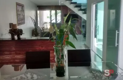 Excelente sobrado na vila barbosa, 155m² a.u., 3 quartos (1 suíte), sala, cozinha, varanda, jardim, churrasqueira, 2 vagas (ref 17.976)