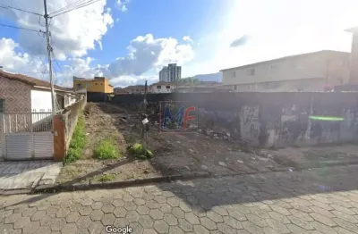 Excelente terreno no centro de cubatão, com 833 m² de área, nas proximidades do extra supermercado .ótima oportunidade! agende sua visita! (ref 18.135)