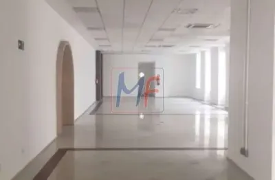 Excelente conjunto comercial no centro de santos, 3.000 m² a.u., distribuídos em 3 andares, com pátio externo e estacionamento (ref 18.243)