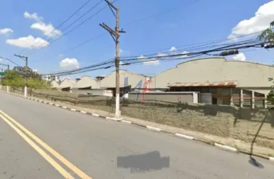 Excelente terreno bairro umuarama, com 23.388,30 m² e 4.791 m² de área construída, zoneamento zecs. pode estudar propostas com 50 % em permutas. ref: 15.908 -