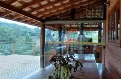 Excelente chácara  sapucaí-mirim mg, 12247 m² terreno , 2 dormitórios (2 suítes), sala, cozinha, churrasqueira, câmeras, alarme (ref 18.759)