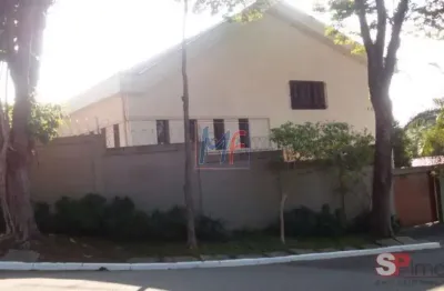 Excelente sobrado em interlagos, 4 dormitórios (1 suíte), sala, cozinha, copa, despensa, adega, piscina, salão de festas, 5 vagas (ref 18.942)