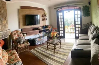 Excelente sobrado no jd. são josé, com 4 dormitórios (2 suítes), sala, cozinha, lareira, varanda, salão de festas, 2 vagas zm.  (ref 18.990)