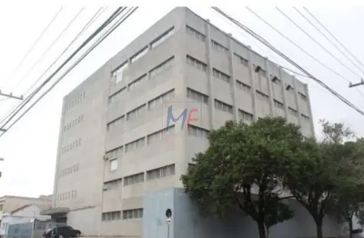 Excelente prédio comercial localizado no brás. com 9.313 m² de a.c., pé direito livre de 3,90m, 3 elevadores, garagem, banheiros. ref: 17.515