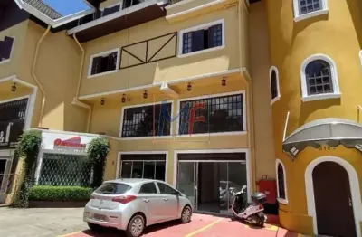 Excelente loja  vila jaguaribe, em campos do jordão - sp, com 132 m² de área útil, piso frio, mezanino e banheiro (ref 19.098)