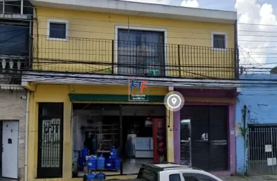 Excelente terreno no tatuapé, com 242 m2 , e 484 m² a.u., composto por 1 casa, 6 quitinetes e 2 pontos comerciais. aceita permuta. prox. metrô tatuapé (ref 19.788)