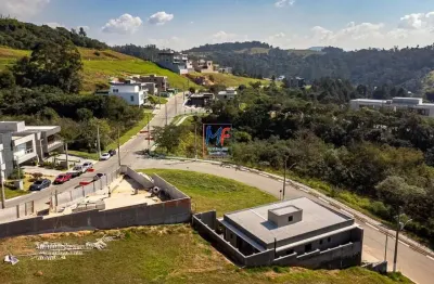 Excelente terreno em condomínio fechado, na cidade de santana de parnaíba/sp, 751 m² de área, com infraestrutura e lazer completos (ref 19.623)