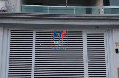 Excelente sobrado na praia grande/sp, com 172m² a.u., 4 dormitórios (2 suítes), sala com 2 ambientes, cozinha, lavabo, área de serviço, sacada, 2 vagas (ref 19.661)