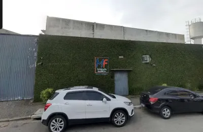 Excelente galpão na vila santana, com 2.500 m² de área útil, terreno 3.060 m2, 2 testadas total 90 m  e 20 vagas. prox. av. governador carvalho pinto (ref 19.730)