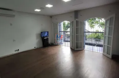 Excelente casa comercial  na vila mariana, próximo ao metrô ana rosa , com 235  m²  a.c., 165 m²  terreno , 10 salas grandes, 5 banheiros, 2 vagas.  zon zeu . ref: 19.973