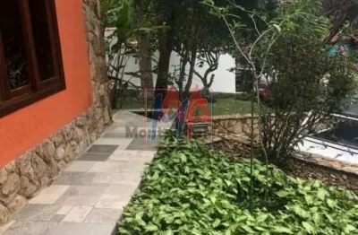 Excelente casa em condominio fechado no park imperial, com 333 m² a.c., 4 dorms.sendo 2 suítes, 5 banheiros, piscina natural. ref: 18.221