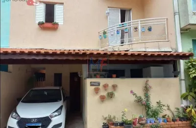 Ref 16.570 - sobrado em condomínio fechado na vila araguaia, 136 m² a.u. , 3 quartos, sala, cozinha, banheiro, lavabo, lavanderia e 1 vaga.
