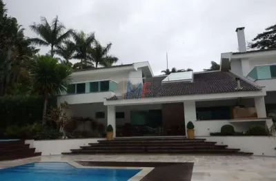 Excelente casa em cond. fechado no guarujá, 1260 m² a.t., 480m² a.c., 6 quartos (6 suítes), área gourmet, jacuzzi, piscina, 6 vagas (ref 18.041)