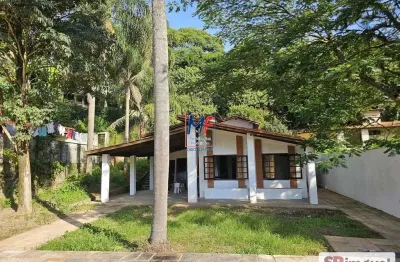 Excelente casa em condomínio em cotia/sp, 240m² a.u., 3 dormitórios (1 suíte), sala, lareira, cozinha, copa, área de churrasco, quarto de ferramentas, 3 vagas (ref 20.237)