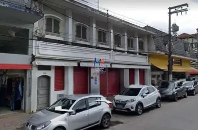 Excelente prédio  no coração comercial de campos do jordão em sp,  com 876   m² a.c., 139   m² terreno , próximo a bancos, padarias, farmácias, mercados. ref 20.306