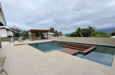 Excelente casa em ilhabela/sp, com 330 m² a.c., 1.390 m² a.t., 4 suítes, piscina, quadra de beach tennis, 4 vagas (ref 20.642)