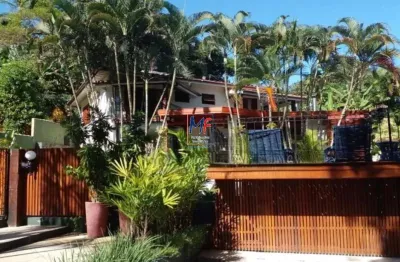 Excelente casa em cond. fechado na praia da ponta azeda, em ilhabela/sp, 312 m² a.c., 3 suítes, área gourmet, deck, piscina (ref 20.640)