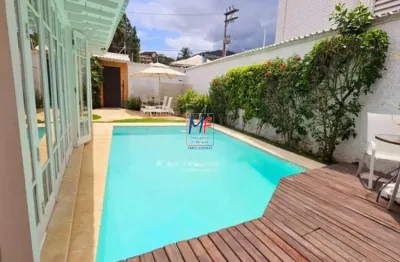 Excelente casa bairro de itaguaçu, ilhabela,  320 a.t., 340m² a.c., 3 suítes, varanda, churrasqueira, piscina, 1 vaga (ref 20.578)