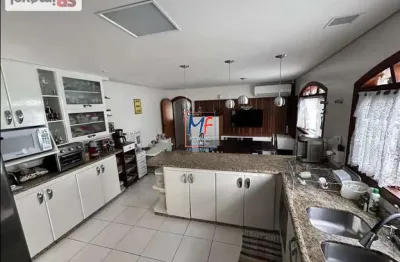 Excelente sobrado em cond. fechado na vila mariza mazzei, com 235m² a.u., 3 dormitórios (1 suíte), sala, cozinha, área gourmet, sótão, 3 depósitos, 3 vagas (ref 20.828)