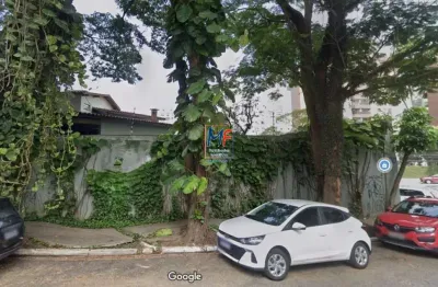 Excelente terreno localizado na vila andrade zona sul, área total 1.243 m² e 200 m² a.c., duas frentes 36,50 m  e 20  m . zoneamento: zm. ref: 20.071