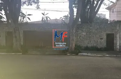 Excelente casa  campo belo, com 300 m²  a.u ,  4 dormitórios sendo  3 suítes, 4 banheiros, sala ampla, cozinha, lavandeira e garagem para até 4 carros. zer .  ref 21.460