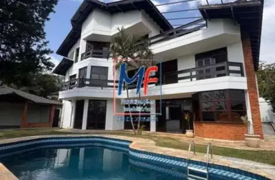 Excelente sobrado em mairiporã/sp, 400 m² a.u., 5 dormitórios (3 suítes), sala, lareira, cozinha, área gourmet, churrasqueiras e forno de pizza, piscina, 6 vagas (ref 22.008)