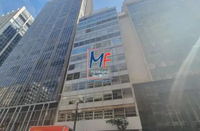 Excelente Sala Comercial no Centro de São Paulo com 513,14m². Ampla no 13º andar, com vão livre, salas privativas, 2 banheiros e ar-condicionado central. REF 22.113