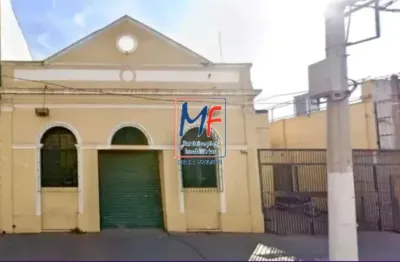 Excelente galpão no brás,  em dois terrenos, com 647 m² de area  e 594 m² a.c. , pé-direito alto, 5 sanitários e vão livre amplo. vale a pena conhecer .  ref 22.305