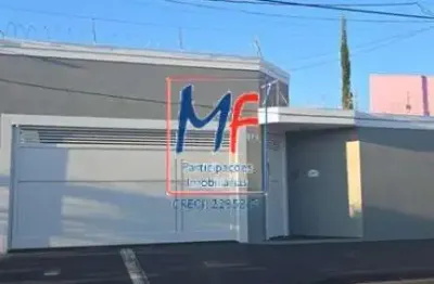 Casa à venda em Araçatuba/SP, 2 quartos (1 suíte), sala, cozinha americana, lavanderia, jardim de inverno, área gourmet c/ churrasqueira, 2 vagas (176 m² a.u.) (REF 22.564)