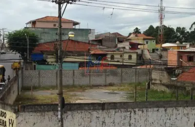 Excelente terreno com 862  m², de esquina itaquera próximo a escolas, padarias, farmácias. aceita propostas e 50% permuta. zeup ref 3.711