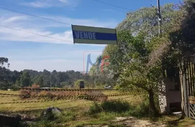 Excelente terreno bem localizado, próximo a escolas , padarias,  com 4.704m²  de área , frente: 20 metros. vale a pena conhecer - ref 3.784