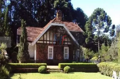 Lindissima casa em campos do jordão na vila silvia com belissima  vista !!
