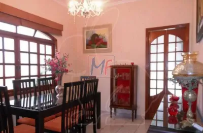 Casa super charmosa e conservada em rua sossegada na saude c/ 2 vagas!