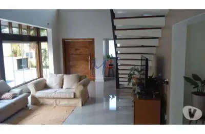 Ref 5298 - lindo sobrado todo reformado em rua paralela a praia  da enseada com 3 dorms, sendo 1 suite , churrasqueira ,piscina e 4 vagas !
