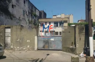 Excelente terreno com 407 m2, e prédio e pátio com  238 m2 a c. , testada de 11 mts , bem localizado no  centro de  santos.  ref 7142 -