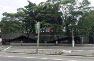 Excelente Predio Comercial para Locação no bairro Butantã, 50 vagas, 1240 m a.c.  ZECOR 2 Terreno com 2.398 m2 ! REF 8719 -