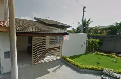 Casa no bairro loteamento villa branca, com 3 dorms sendo 1 suíte, 2 vagas, 137 m² útil, 269 m² terreno. aceita permuta. ref: 10.786