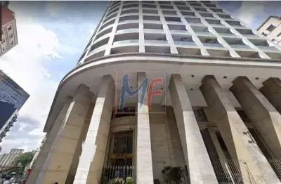 Ótima sala comercial com 31 m² de área total , contendo sala, copa e banheiro  no bairro centro. andar alto . boa localização. ref: 11.657