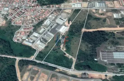 Excelente localizado em votorantim, 82.105 m² de área de terreno. (possui acesso direto à rodovia raposo tavares.) ref: 13.135-