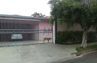 Excelente casa no jd. esplanada, indaiatuba, de 270 m² a.u, 4 quartos (1 suíte), sala, cozinha, varanda, piscina, depósito e 4 vagas. ref: 13.211