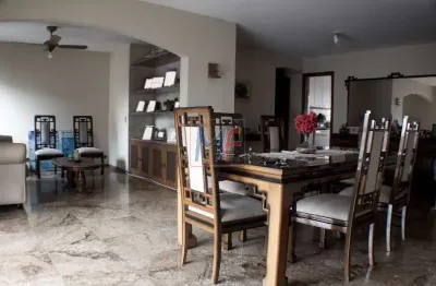 Ref: 14.580 - lindo apartamento no bairro campo belo, com 4 suítes, cozinha planejada com armários, 4 vagas demarcadas, 266 m² área útil.