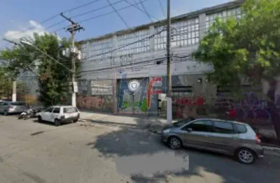 Ref 13.874 - excelente terreno no cambuci, terreno com  3.316 m², 3.355 m2 a.c. , zoneamento zm, nas proximidades da linha 3 do metrô.
