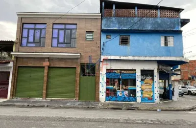 Ref: 15.009 - prédio comercial com 287 m² a.u,  sendo 2 pavimentos, salão com 147 m², piso superior 150 m², 3 banheiros, rua movimentada.