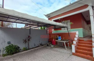 Casa com 3 quartos para alugar na Rua Visconde de Faria, Campo Grande, Santos