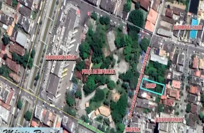 Terreno, centro, próximo rodoviária , na praça da republica, área 13,6mx43m