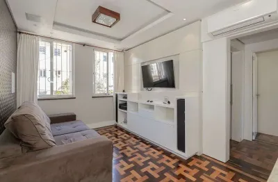 Apartamento com 2 quartos à venda na Rua Tuparaí, Rio Branco, Porto Alegre
